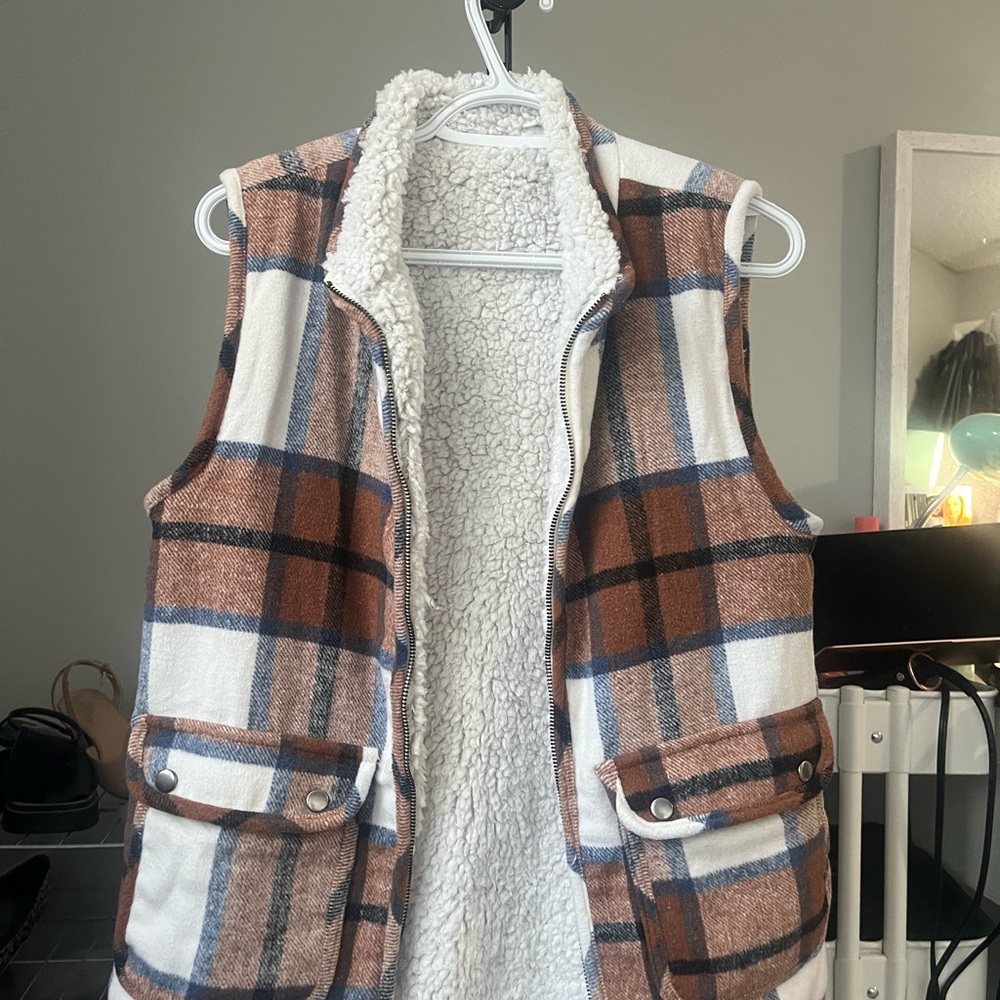 Hem & Thread Plaid Sherpa-Lined Vest - Brown and White